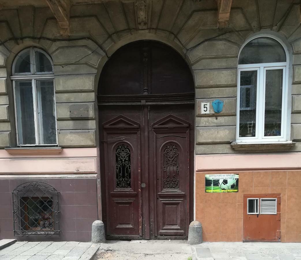 Lviv Apartamenty Esterno foto